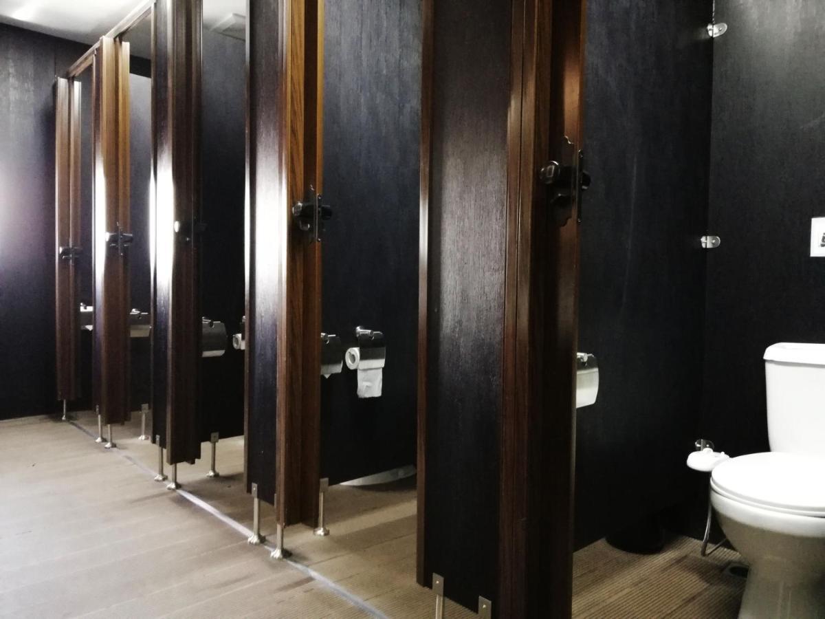 אולונגפו Subic Bay Hostel מראה חיצוני תמונה